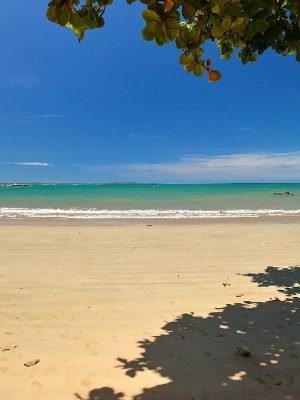 praia dos namorados iriri